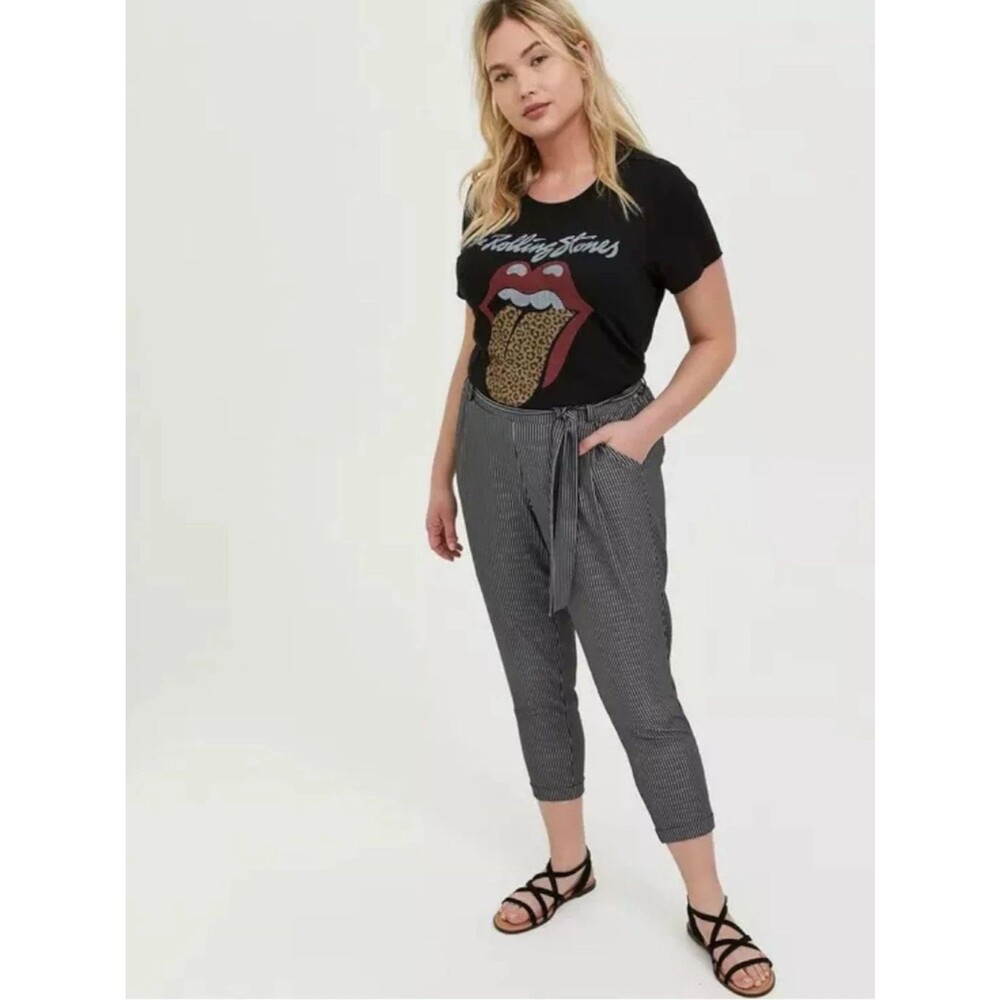 Torrid 4 High Rise Stripe Pull-On Cropped Cuffed Crepe Pants